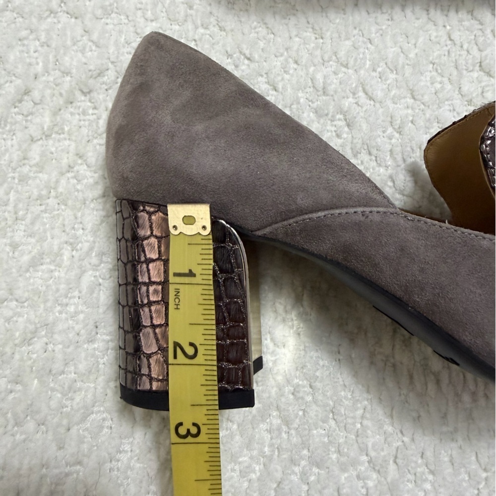 Donald Pliner Caresse Loafer Pump Block Heels Metallic Grey Women’s Size 9.5 - Picture 8 of 8